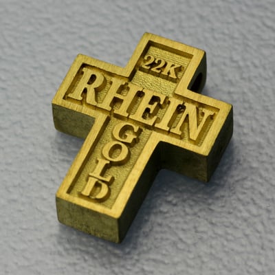 Goldanhänger "Kreuz aus Rheingold" (Naturgold) - Hauptansicht