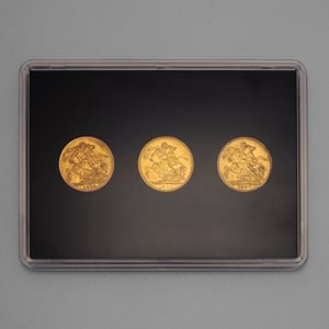 Goldmünzen 3 x 1 Sovereign "Kings and Queen" Set – 3-tlg. (Großbritannien) - Miniaturansicht 2