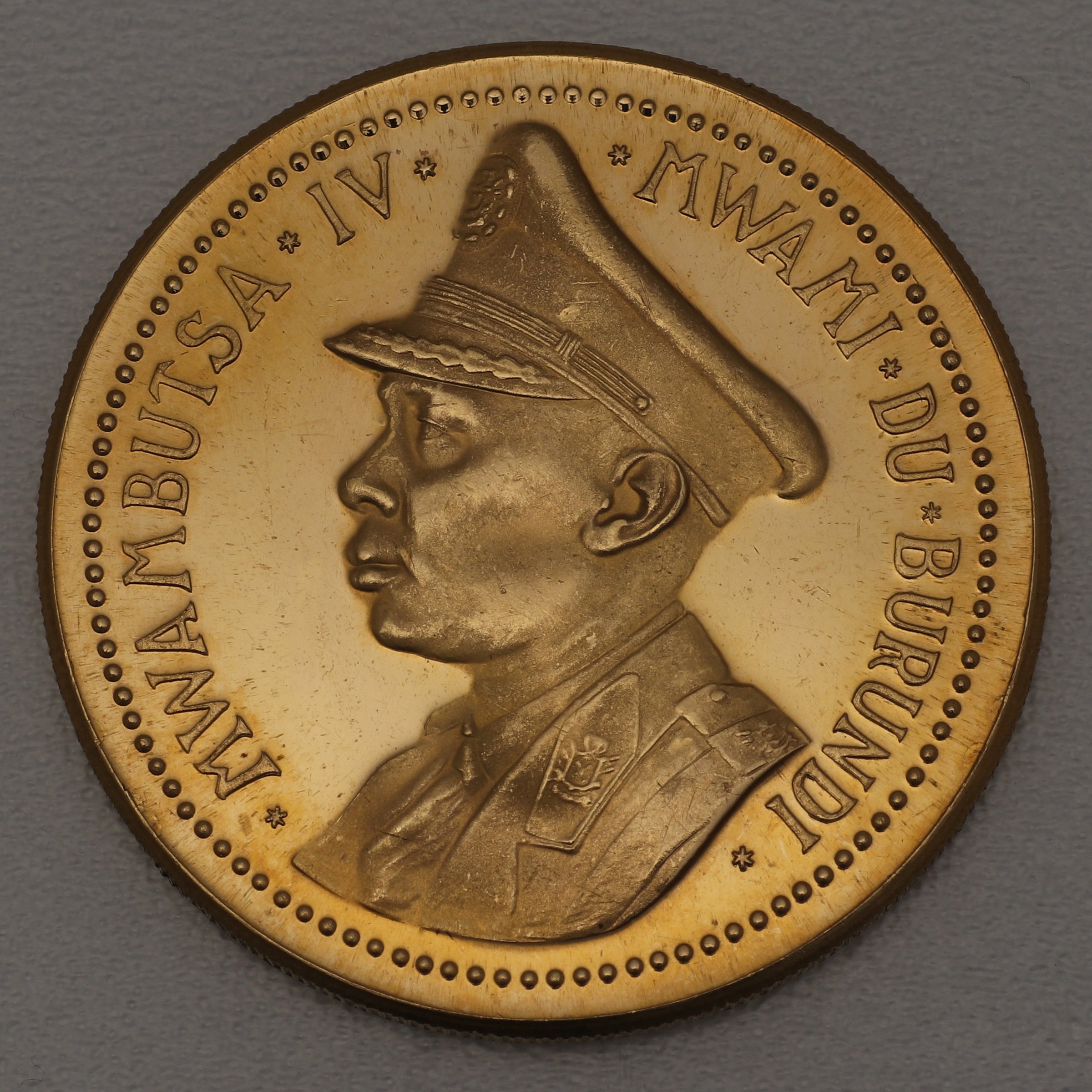 Goldmünze 50 Francs "Unabhängigkeit" 1962 (Burundi) - Hauptansicht