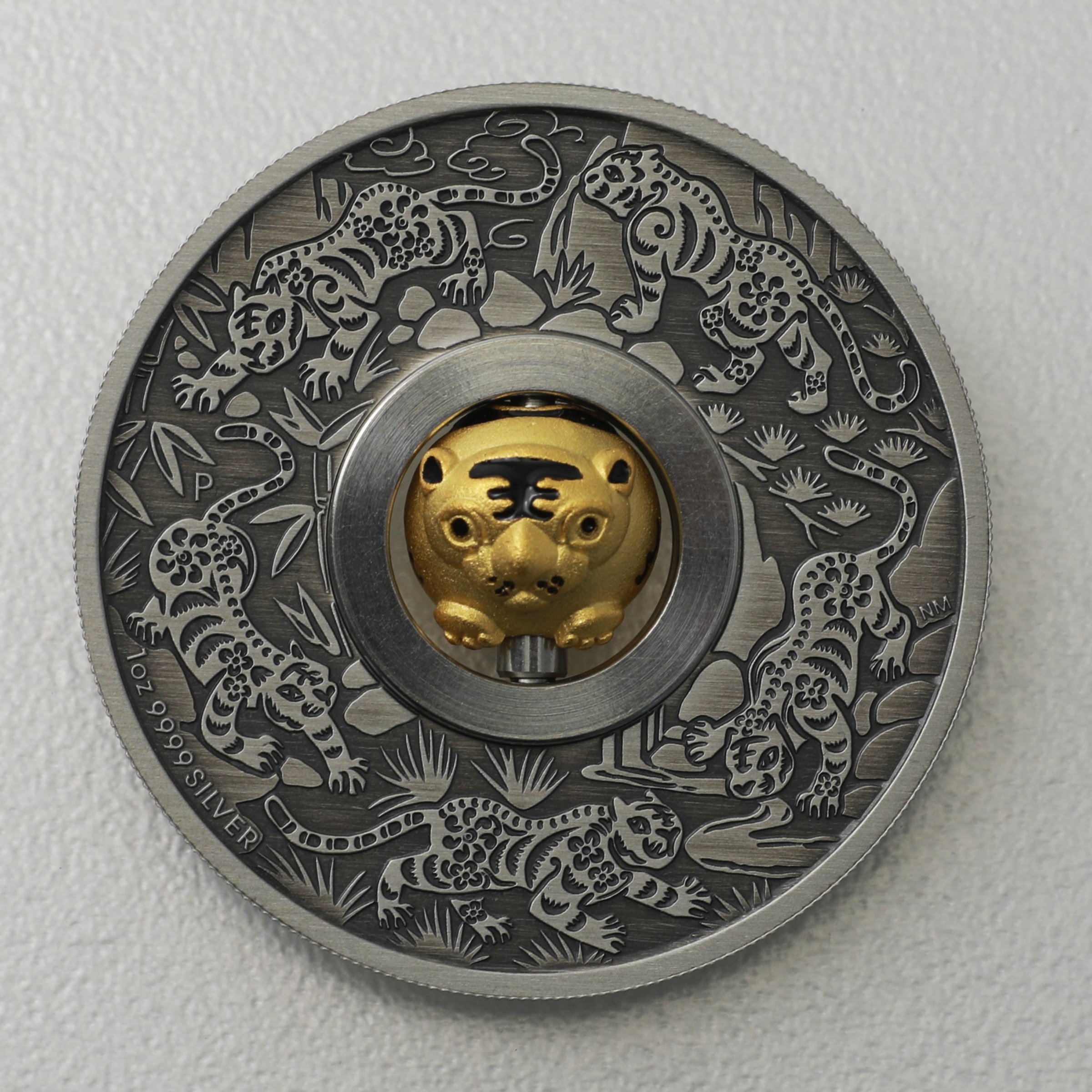 Silbermünze 1oz "Tiger" 2022 (AF) Rotating Charm – Year of the Tiger (Tuvalu) - Hauptansicht