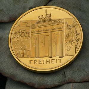 Goldmünze 100 Euro "Freiheit" 2022 Säulen der Demokratie (Deutschland) - Miniaturansicht 6
