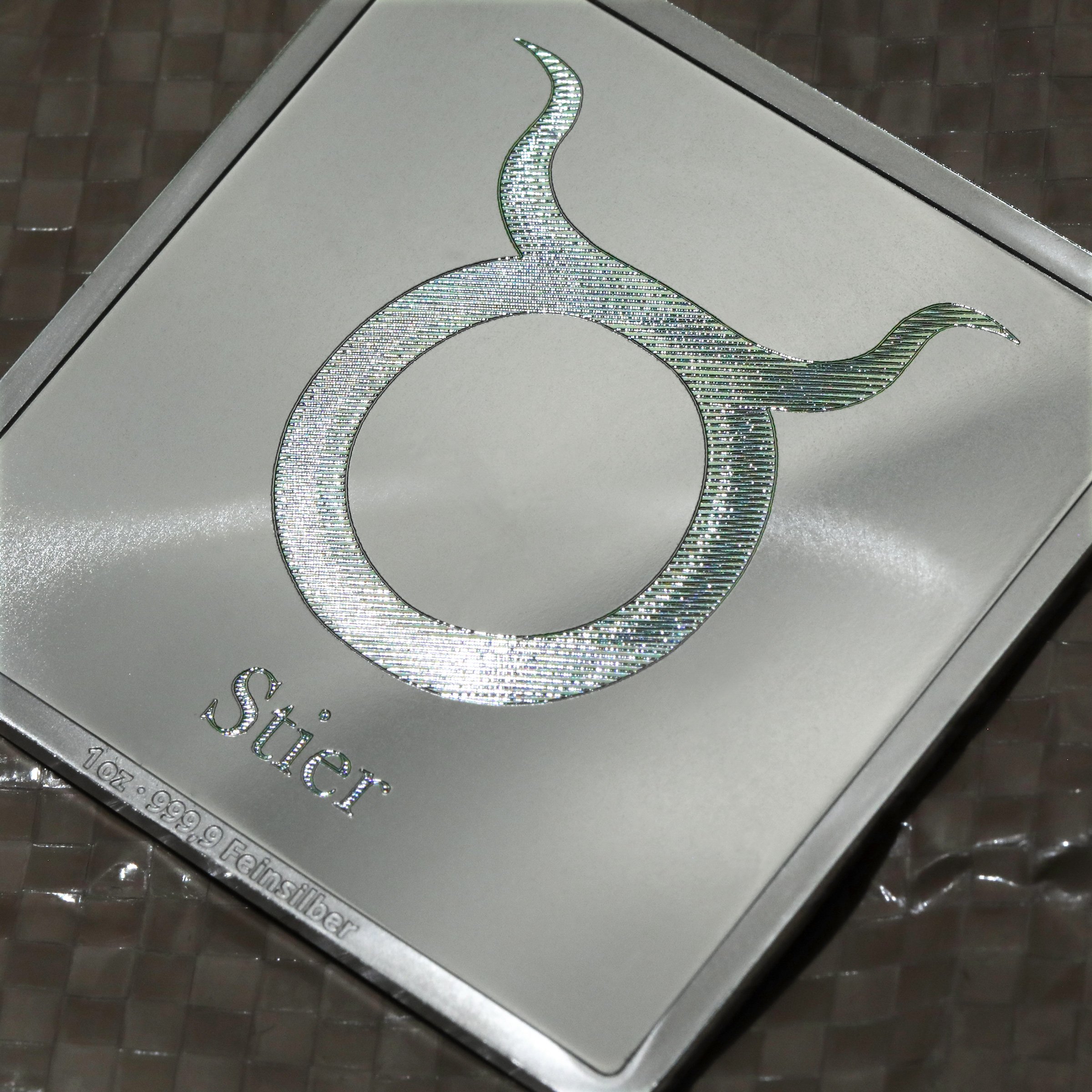 Silberbarren 1oz "Sternzeichen Stier" Gravurbarren quadratisch - Detailansicht 2