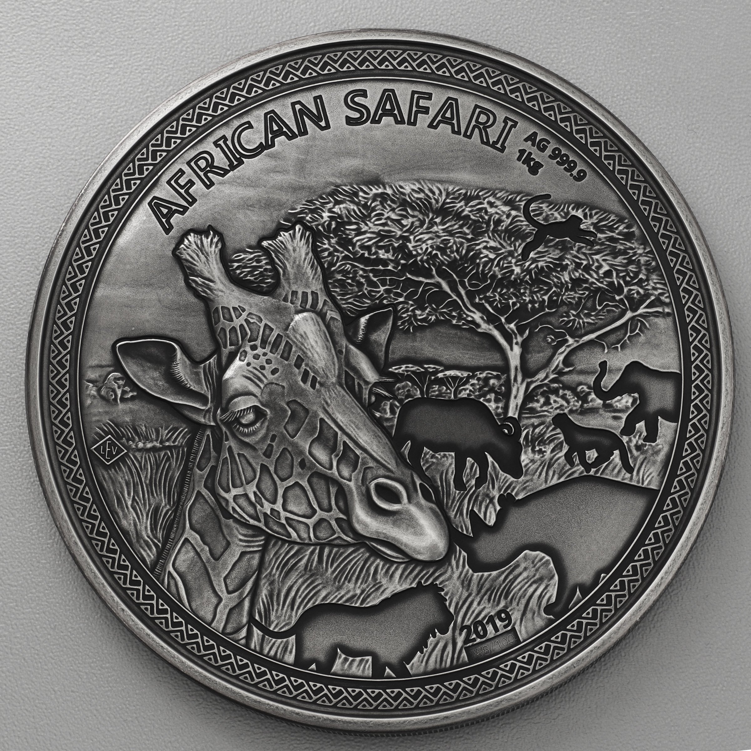 Silbermünze 1kg "Giraffe" 2019 (AF) African Safari (Tschad) - Hauptansicht
