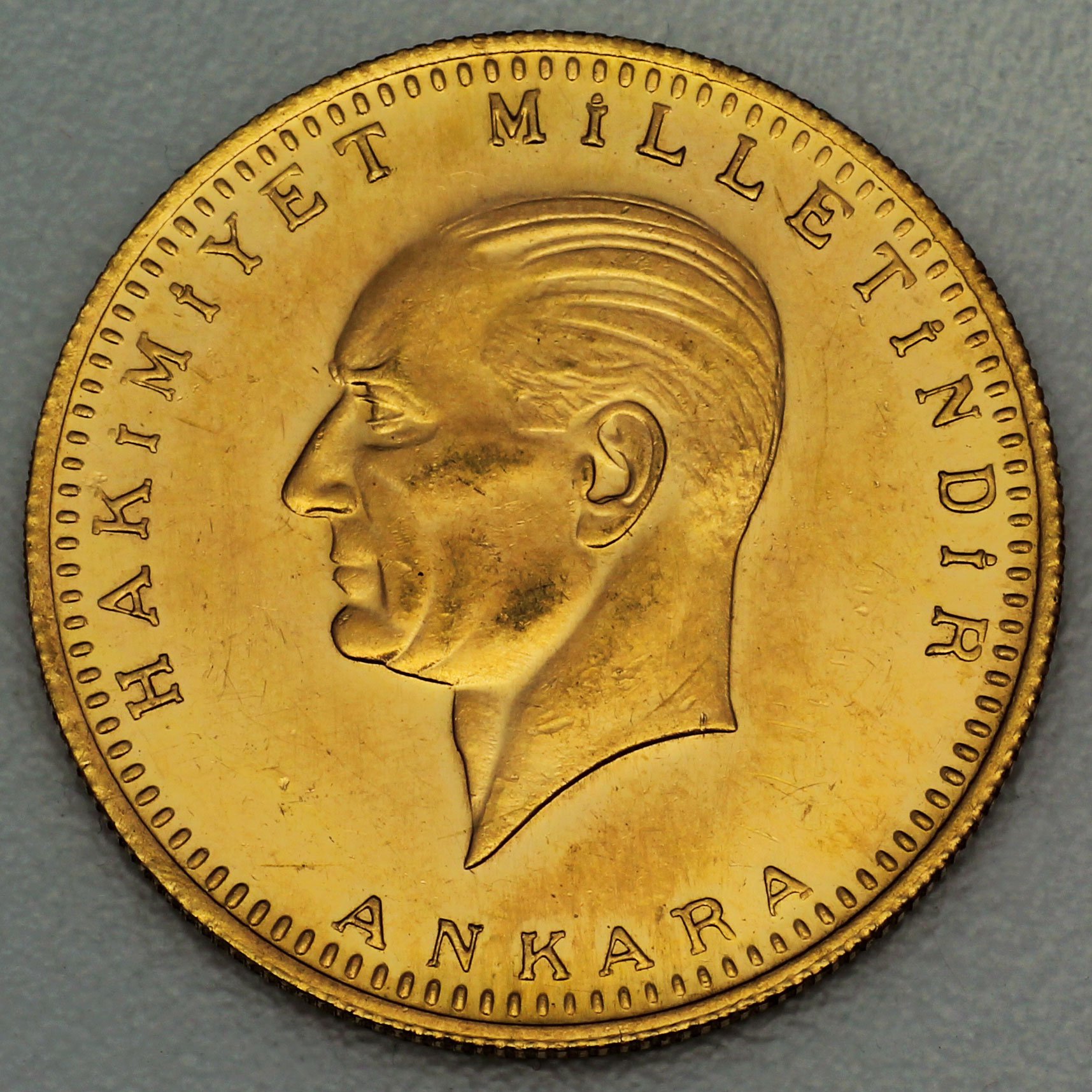 Goldmünze 500 Piaster "Atatürk/Inonu" (Türkei) - Hauptansicht