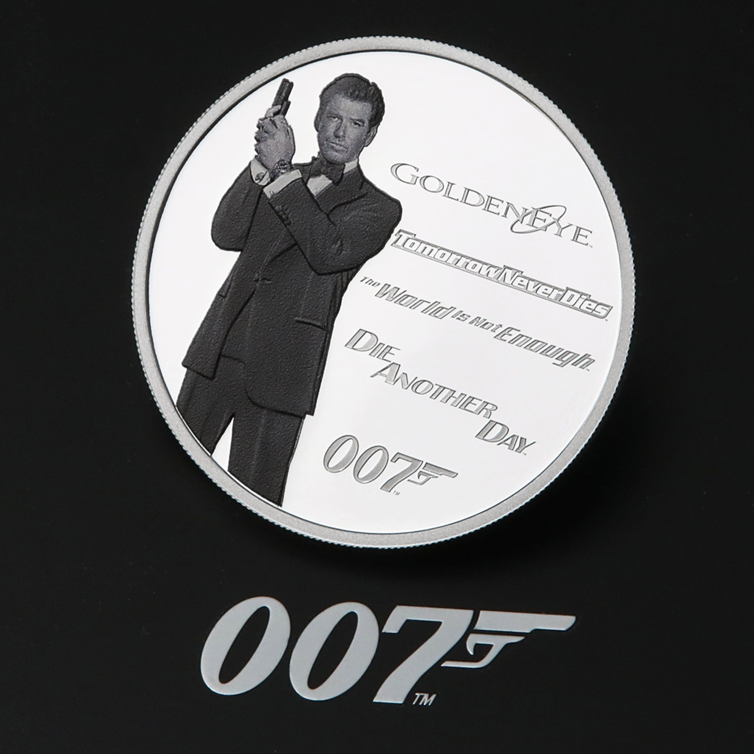 Silbermünze 1oz "Pierce Brosnan" 2024 (PP/koloriert) James Bond Legacy Series (Tuvalu) - Detailansicht 5