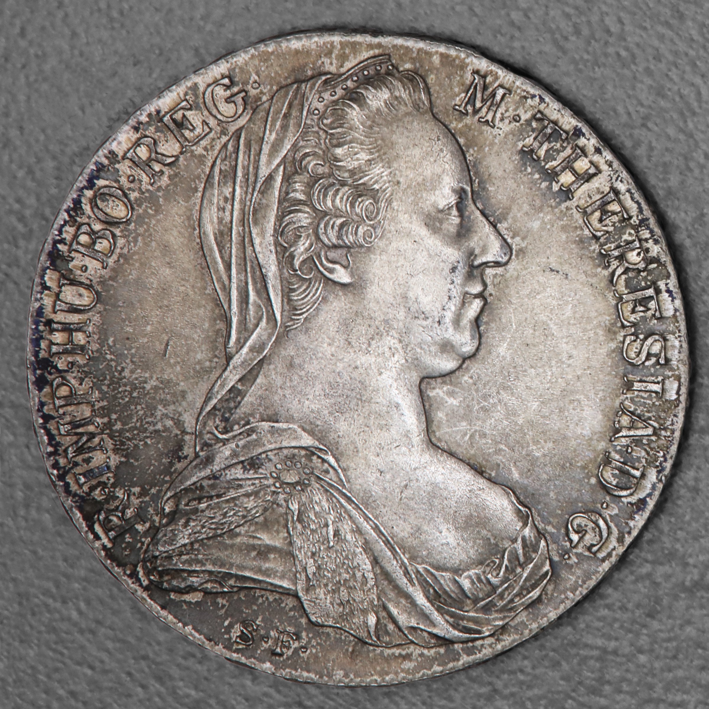Silbermünze "1 Maria Theresien Taler" (Österreich) - Detailansicht 10