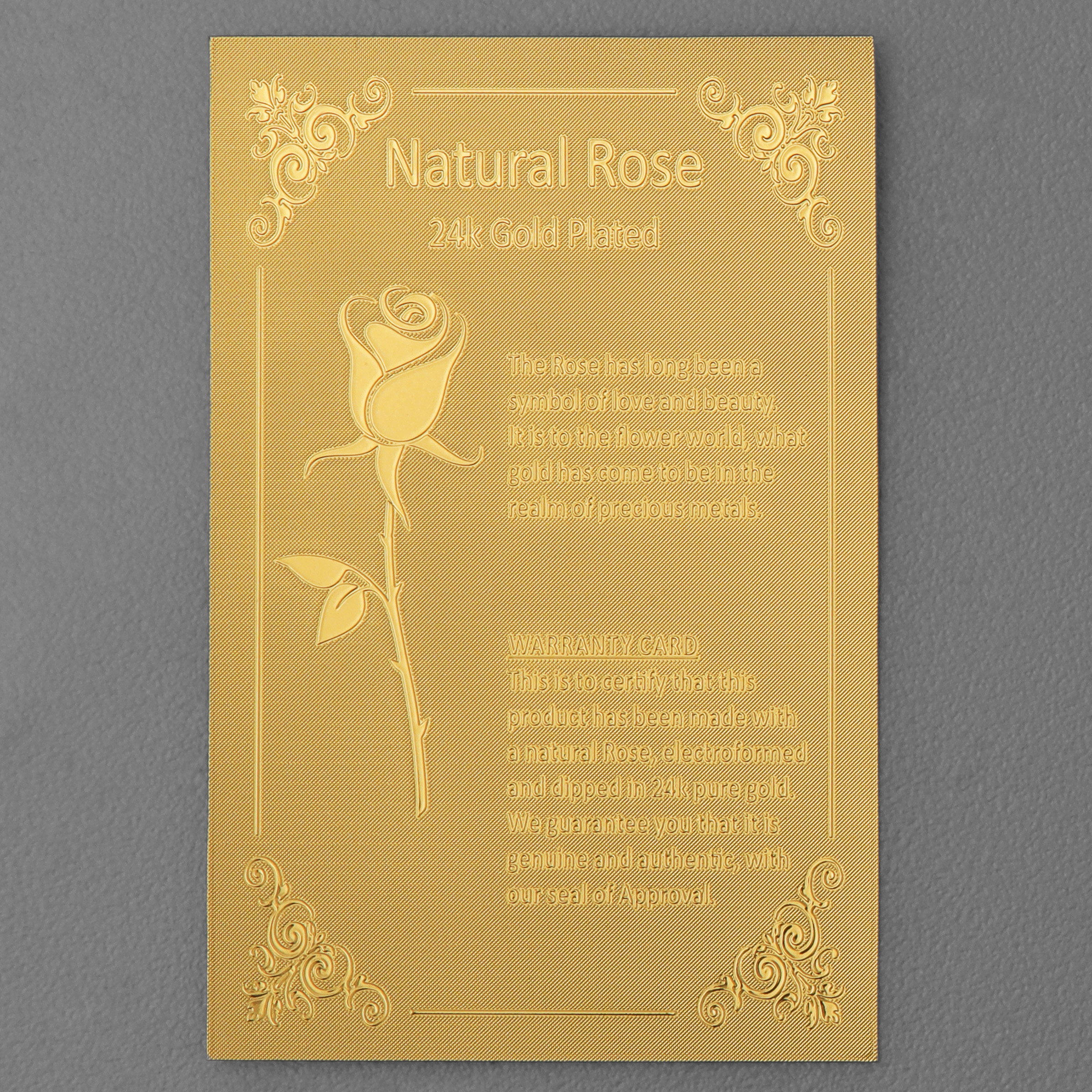 Designobjekt "Goldrose" (24kt vergoldete Rose) - Detailansicht 2