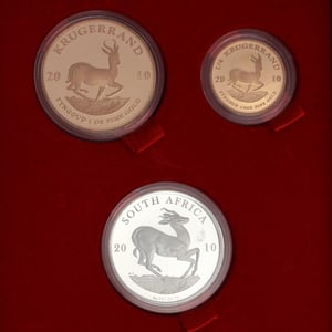 Goldmünzen 4 x "Krügerrand" 2010 (PP) Premium de Luxe Set – 5-teilig (Südafrika) - Miniaturansicht 4