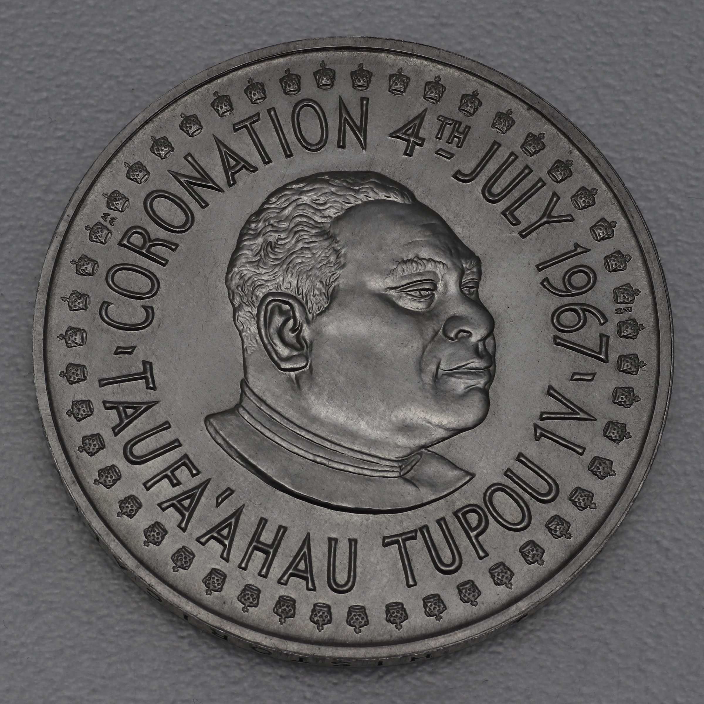 Palladiummünzen "Coronation 1967 Set" 1 Hau + 1/2 Hau + 1/4 Hau (Tonga) - Detailansicht 6