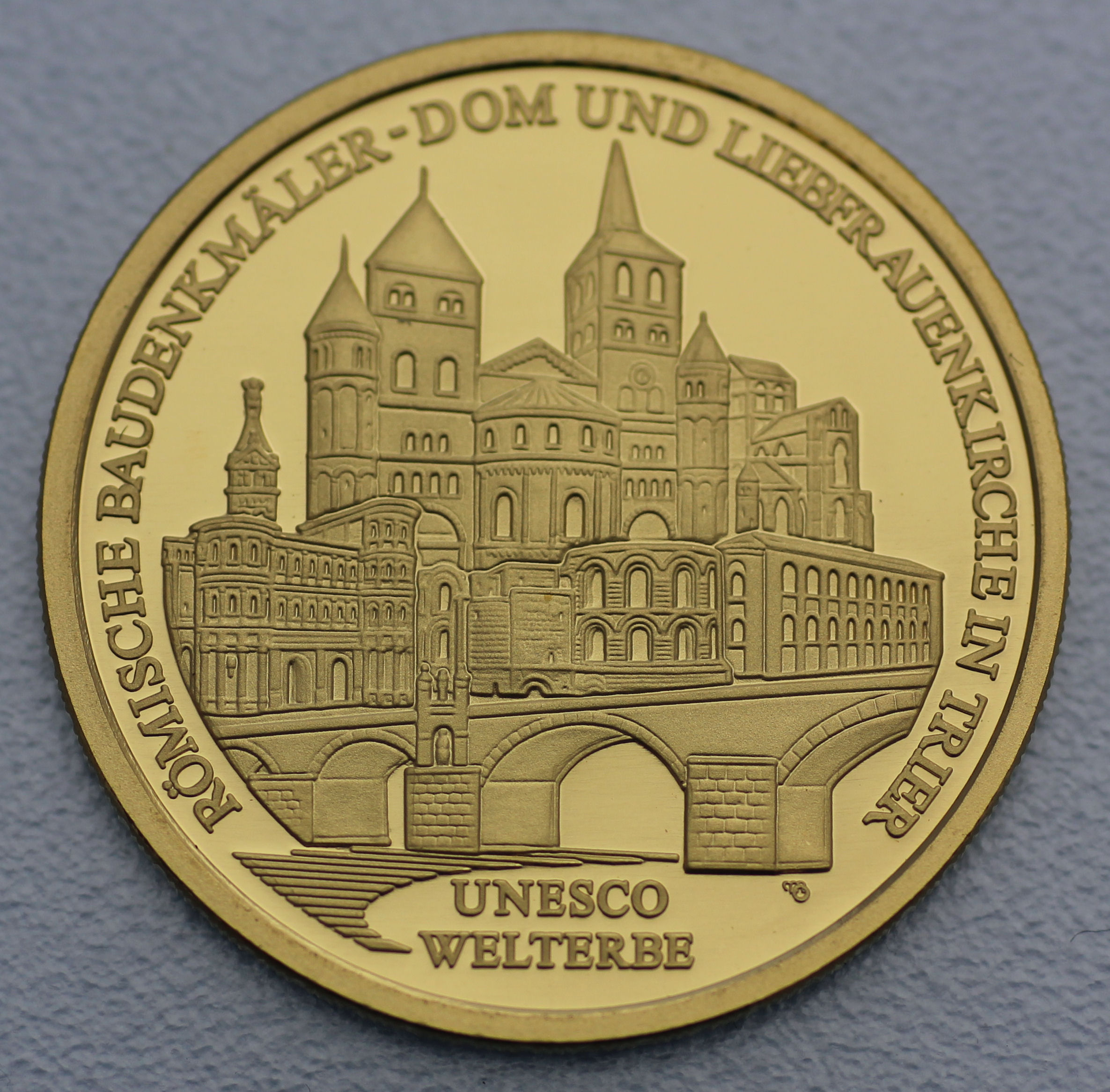 Goldmünze 100 Euro "Trier" 2009 Unesco-Weltkulturerbe (Deutschland) - Hauptansicht