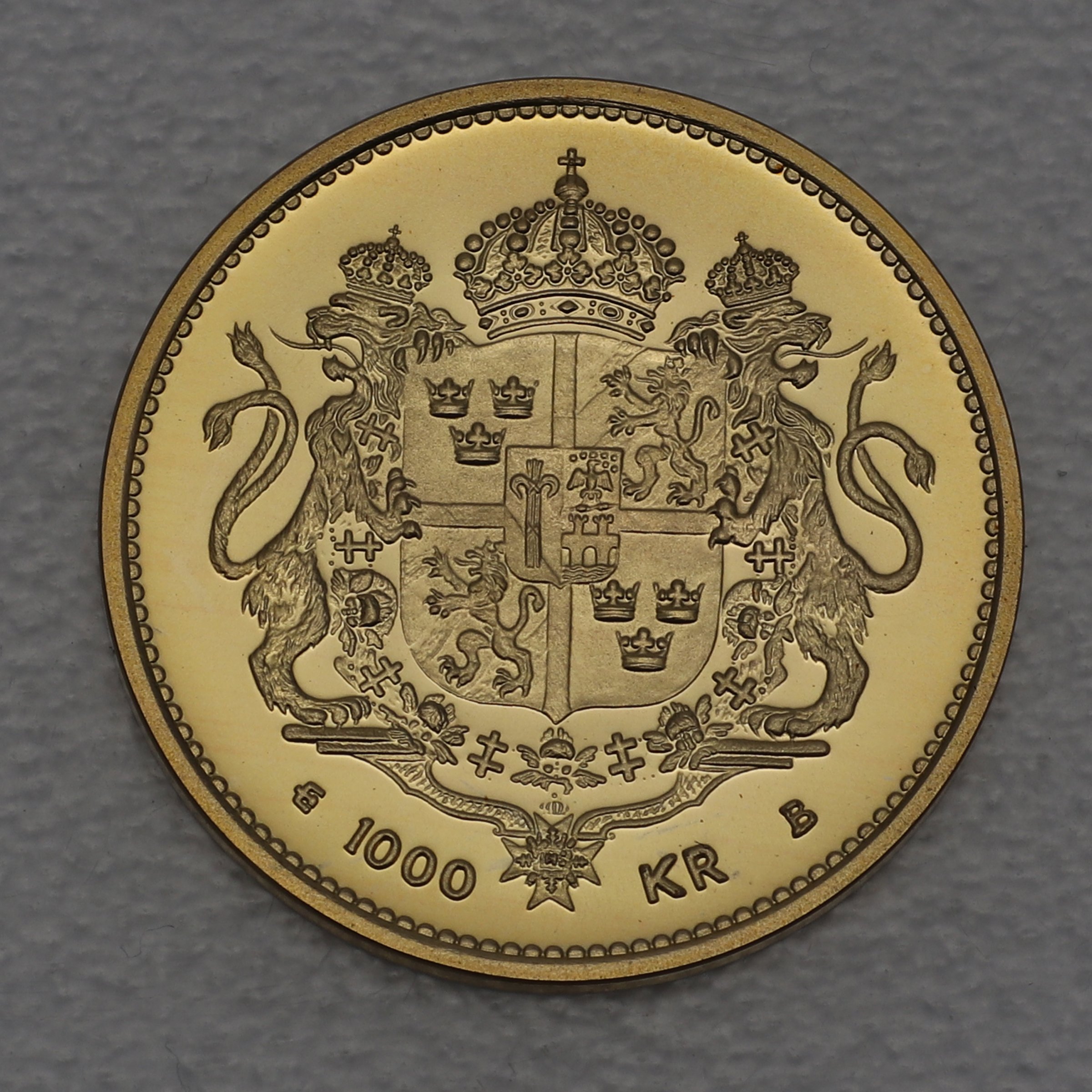 Goldmünze 1000 Kronor "Carl XVI Gustav" 1996 50. Geburtstag (Schweden) - Detailansicht 1
