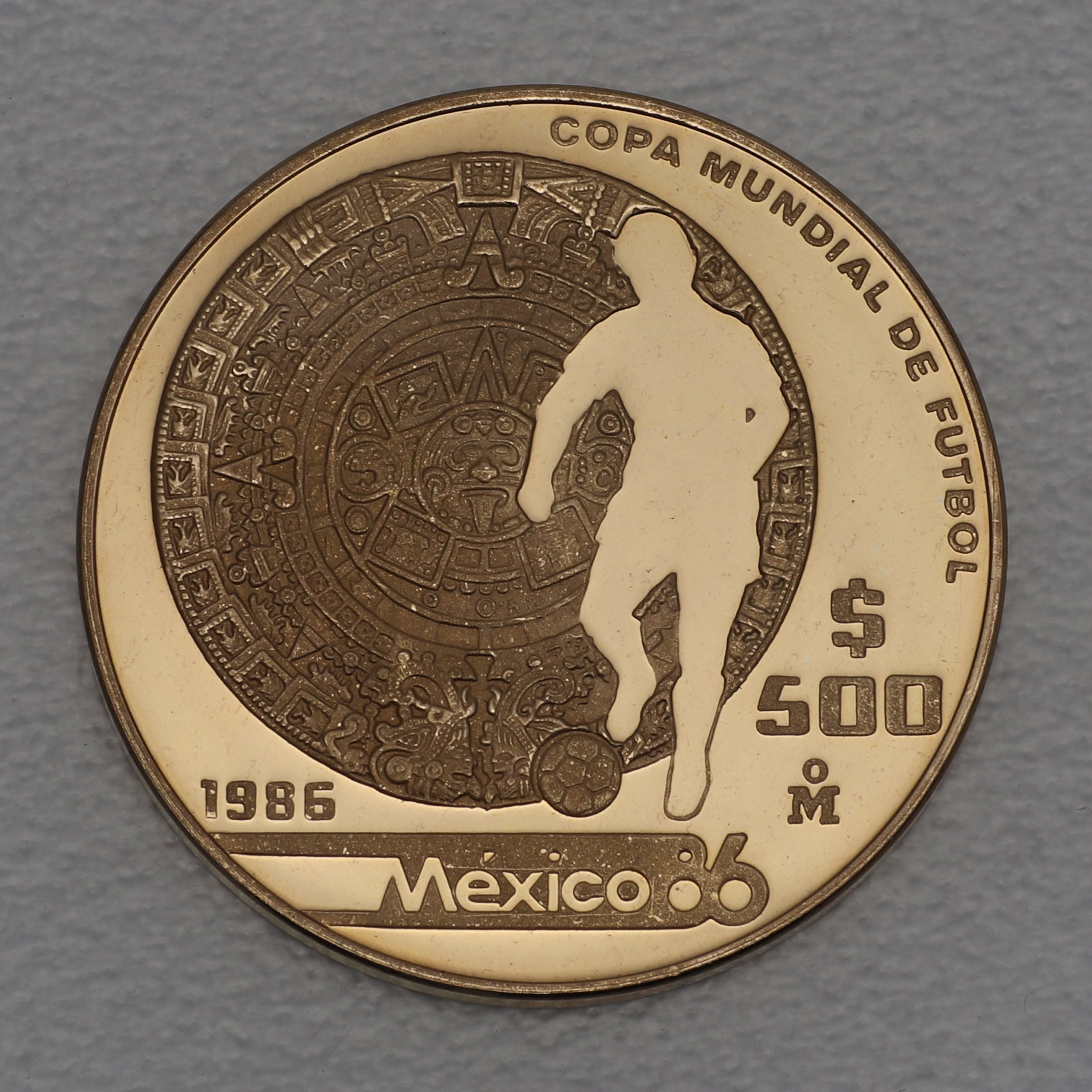 Goldmünze 500 Pesos "Fußballspieler" 1986 Fußballweltmeisterschaft 1986 (Mexiko) - Hauptansicht