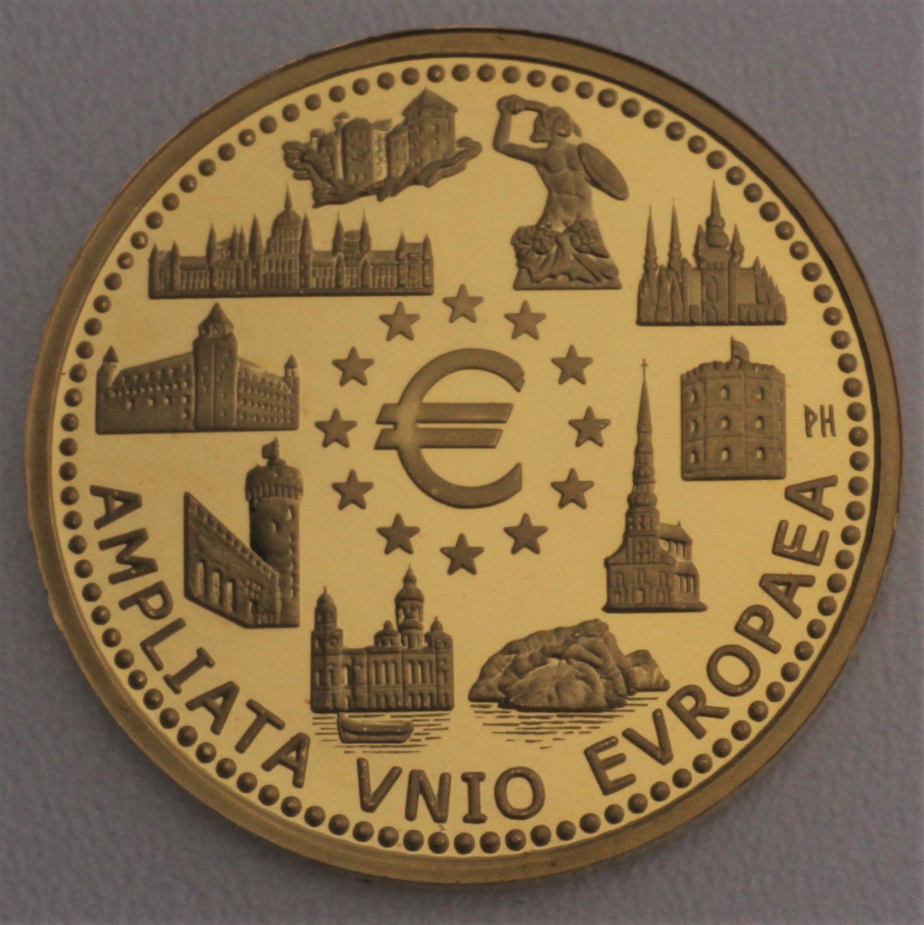 Goldmünze 100 Euro "EU-Erweiterung" 2004 (Belgien) - Hauptansicht