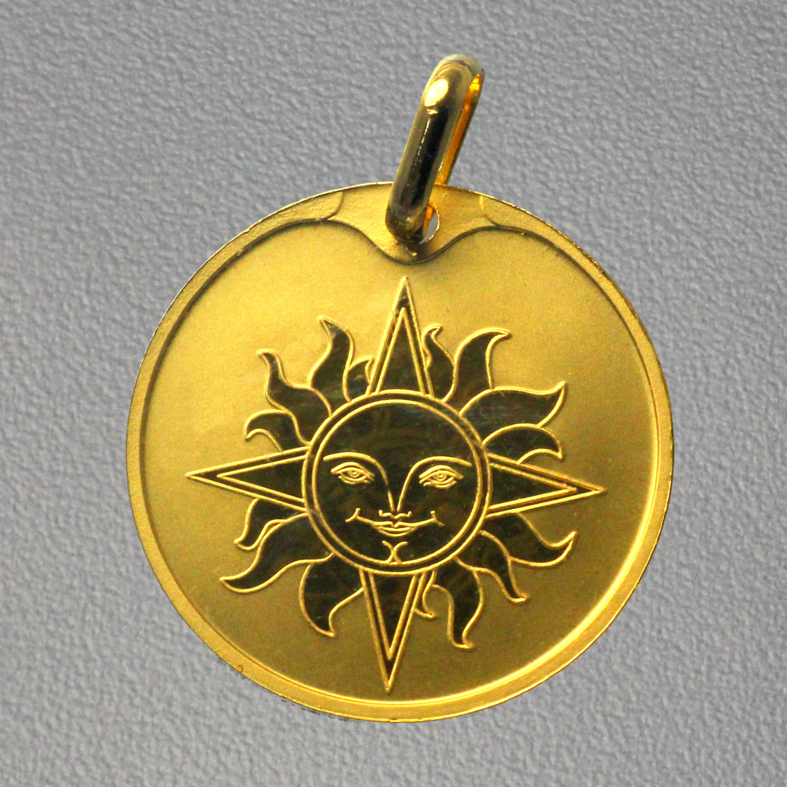 Goldanhänger "Sonne" PAMP - Hauptansicht