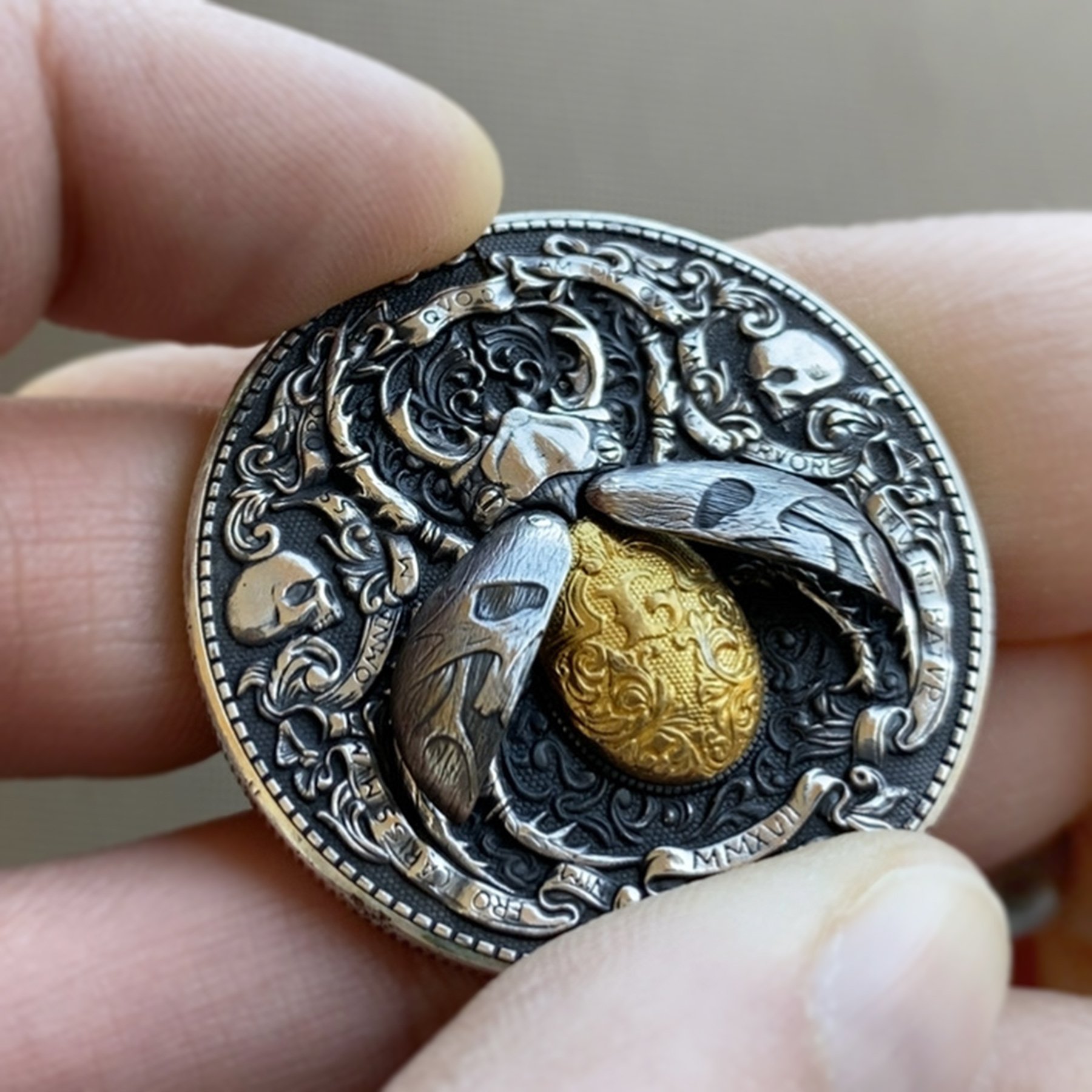 Art Coin "Roman Booteen-Gold Bug" - Detailansicht 9