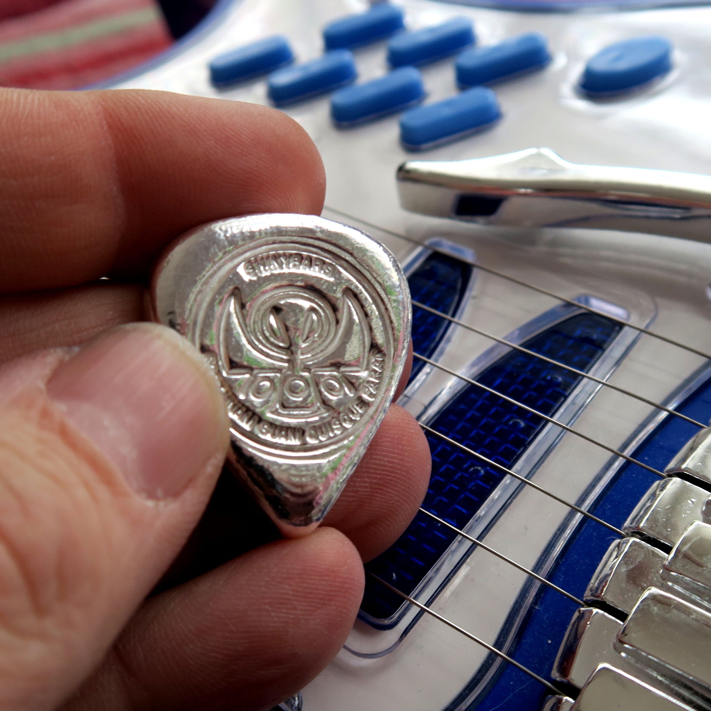Silber 3-D Barren "Plektrum" 1oz, gegossen - Detailansicht 5